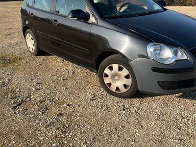 VW Polo