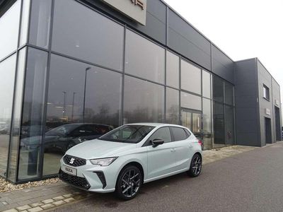 Neu Seat Ibiza FR 116 PS (85 kW) 2026 Oniric lake (grau) (metallic) Kleinwagen