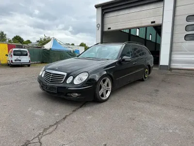 Używany Mercedes E280 190 KM (139 kW) 2007 Czarny Kombi