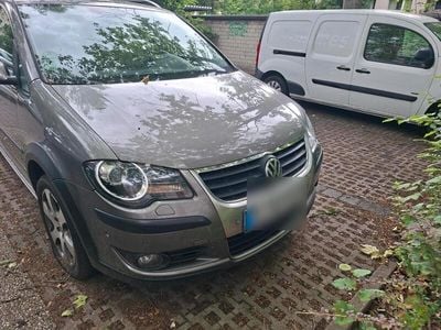 VW Touran Cross