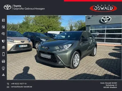 Gebraucht Toyota Aygo X Pulse 72 PS (52 kW) 2022 Grün SUV