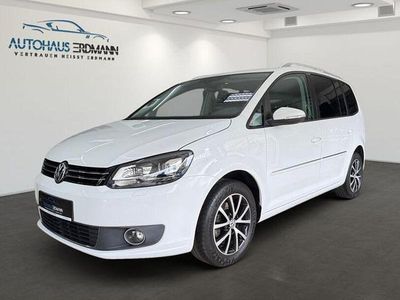 Weiß Gebraucht 2014 VW Touran Highline Van / Kleinbus | 15.999 € (Teuer)