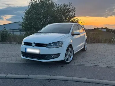 Gebraucht VW Polo Highline 86 PS (63 kW) 2010 Weiß Kleinwagen