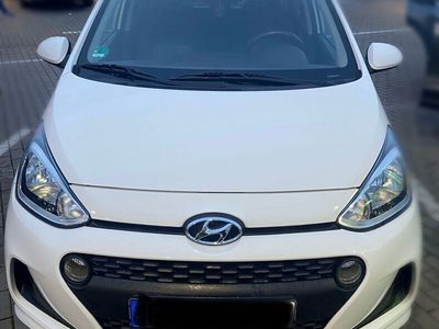 gebraucht Hyundai i10 1.0 - mit Navigationssystem