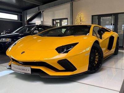 Second-hand Lamborghini Aventador 740 CP (544 kW) 2018 Galben Coupe