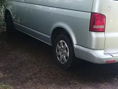 Gebraucht VW Caravelle 103 PS (75 kW) 2010 Silber Van
