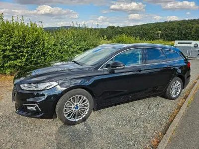 Gebraucht Ford Mondeo Titanium 188 PS (138 kW) 2021 Schwarz Limousine