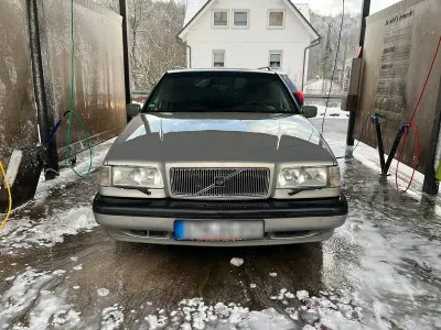 Usata Volvo V70 144 CV (105 kW) 1997 Grigio Station wagon