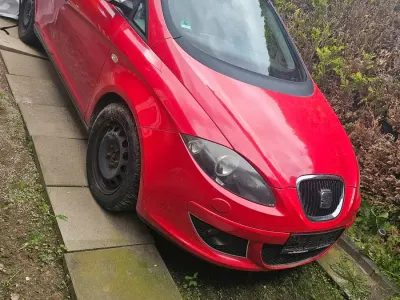 Gebraucht Seat Altea 106 PS (77 kW) 2005 Rot Van / Kleinbus