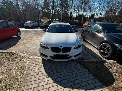Gebraucht BMW 220 M Sport 184 PS (135 kW) 2015 Weiß Coupé
