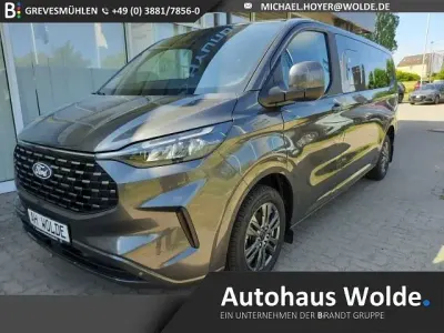 Gebraucht Ford Tourneo Custom Titanium 136 PS (100 kW) 2025 Grau Van