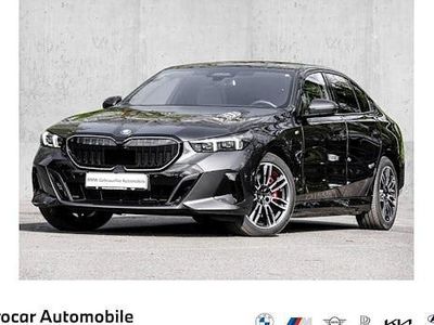 Usata BMW 550e M Sport 489 CV (359 kW) 2024 Grigio Berlina