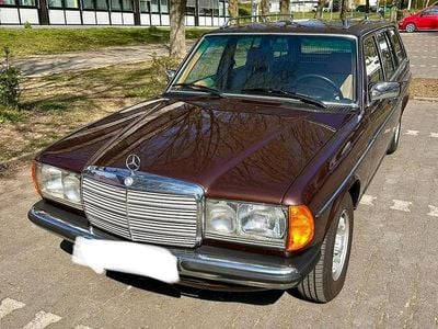 Usata Mercedes E280 185 CV (136 kW) 1983 Marrone Station wagon