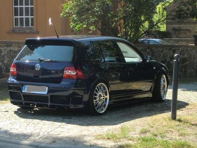 Blau metallic Gebraucht 2002 VW Golf IV Limousine | 6.900 €