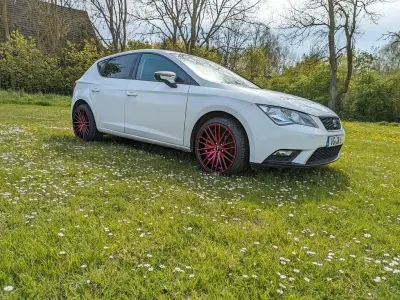 Gebraucht Seat Leon CONNECT 125 PS (91 kW) 2016 Weiß Limousine