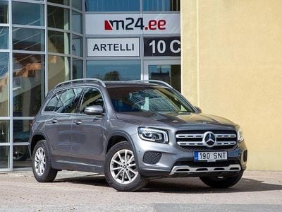 Mercedes GLB180