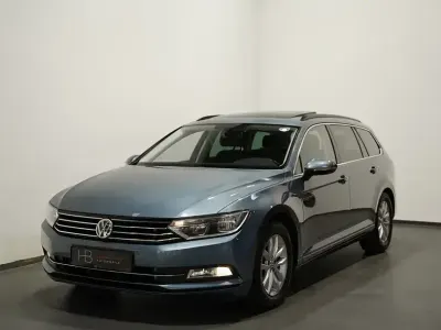 Gebraucht VW Passat Comfortline 150 PS (110 kW) 2015 Blau Kombi