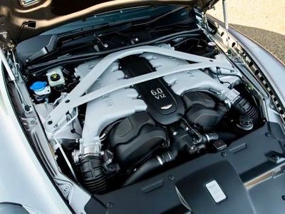 gebraucht Aston Martin DB9 6.0 Coupe GT Bond Edition original Englisch