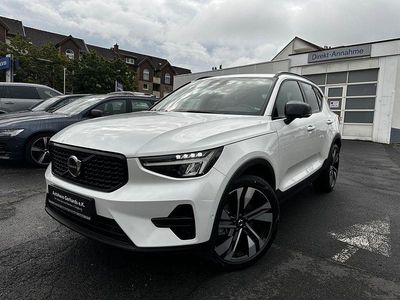 Gebraucht Volvo XC40 Plus 163 PS (119 kW) 2024 Weiß SUV