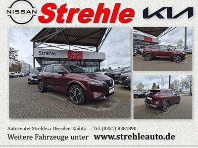 Gebraucht Nissan Qashqai Tekna 158 PS (116 kW) 2022 Burgundy metallic SUV