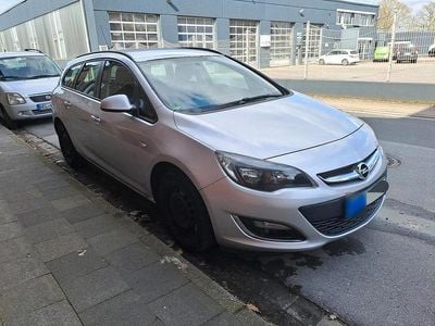 Gebraucht Opel Astra 110 PS (80 kW) 2013 Grau Kombi