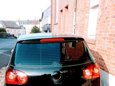 Gebraucht VW Golf V 74 PS (54 kW) 2004 Schwarz Kleinwagen