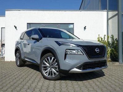 Neu Nissan X-Trail Tekna+ 213 PS (156 kW) 2025 Grau SUV