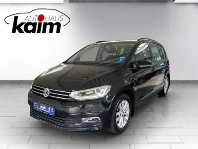Gebraucht VW Touran Comfortline 110 PS (80 kW) 2015 Schwarz Van / Kleinbus