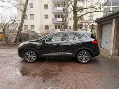 Używany Renault Kadjar Bose Edition 131 KM (96 kW) 2016 Czarny SUV