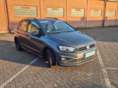 Gebraucht VW Golf VII Comfortline 131 PS (96 kW) 2019 Grau Kombi