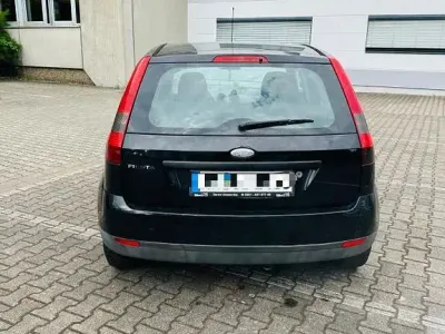 Gebraucht Ford Fiesta 69 PS (50 kW) 2004 Kleinwagen