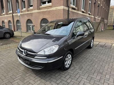 Peugeot 807