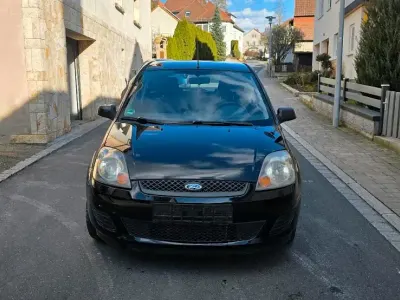 Gebraucht Ford Fiesta 90 PS (66 kW) 2006 Schwarz Kleinwagen