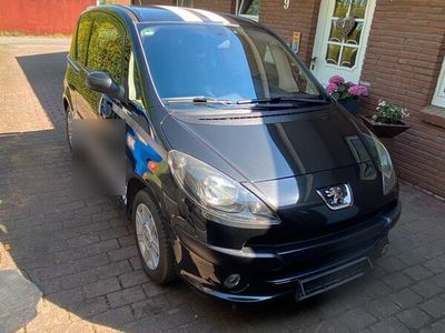 gebraucht Peugeot 1007 1,6 16V 109 PS Automatik