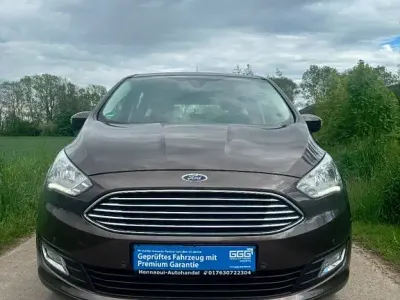 Gebraucht Ford C-MAX Titanium 150 PS (110 kW) 2015 Braun Van / Kleinbus