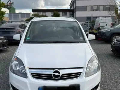 Gebraucht Opel Zafira 150 PS (110 kW) 2012 Weiß Van / Kleinbus