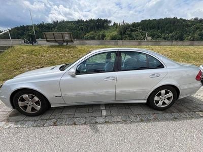 Mercedes E320