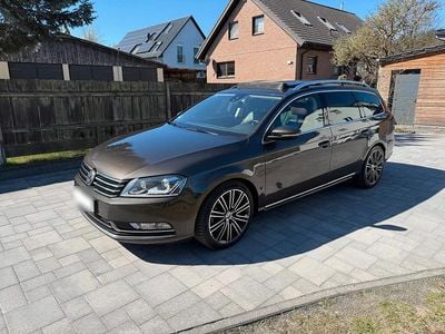 Usata VW Passat Exclusive 177 CV (130 kW) 2014 Marrone Station wagon