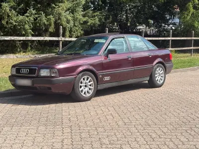 Gebraucht Audi 80 Basis 90 PS (66 kW) 1992 Rot Limousine