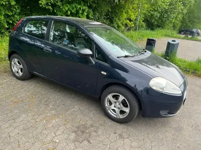 Gebraucht Fiat Punto 65 PS (47 kW) 2009 Blau Kleinwagen