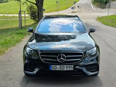 Gebraucht Mercedes E300 245 PS (180 kW) 2019 Schwarz Limousine