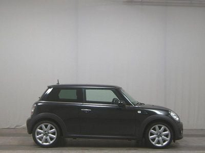 Gebraucht Mini Cooper 122 PS (89 kW) 2013 Midnight black metallic Kleinwagen