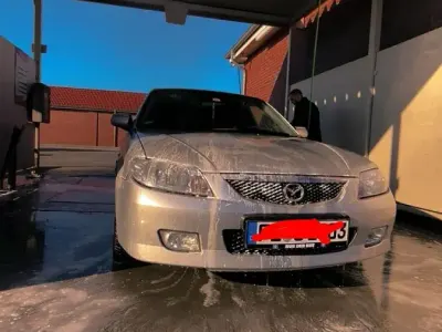 Gebraucht Mazda 323F 87 PS (63 kW) 2001 Grau Kleinwagen