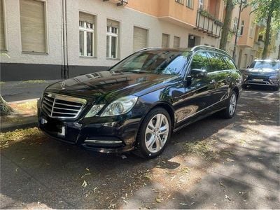 Mercedes E200