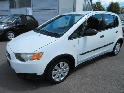 Gebraucht Mitsubishi Colt Edition 95 PS (69 kW) 2010 Weiß Kleinwagen