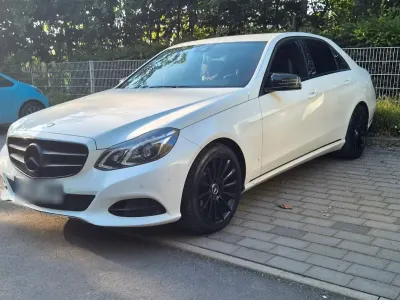 Gebraucht Mercedes E200 Night 2015 Weiß Limousine