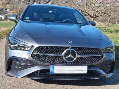 Gebraucht Mercedes CLA200 Shooting Brake AMG 163 PS (119 kW) 2024 Grau Kombi