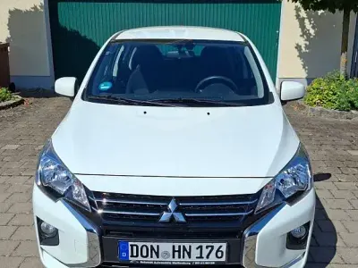 Gebraucht Mitsubishi Space Star Select 71 PS (52 kW) 2024 Weiß Kleinwagen