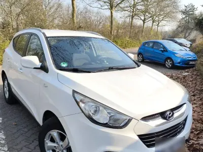 Gebraucht Hyundai ix35 Comfort 135 PS (99 kW) 2012 Weiß SUV