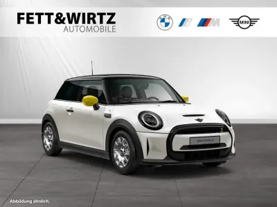 Gebraucht Mini Cooper SE 135 kW (184 PS) 2023 Nanuq white Kleinwagen